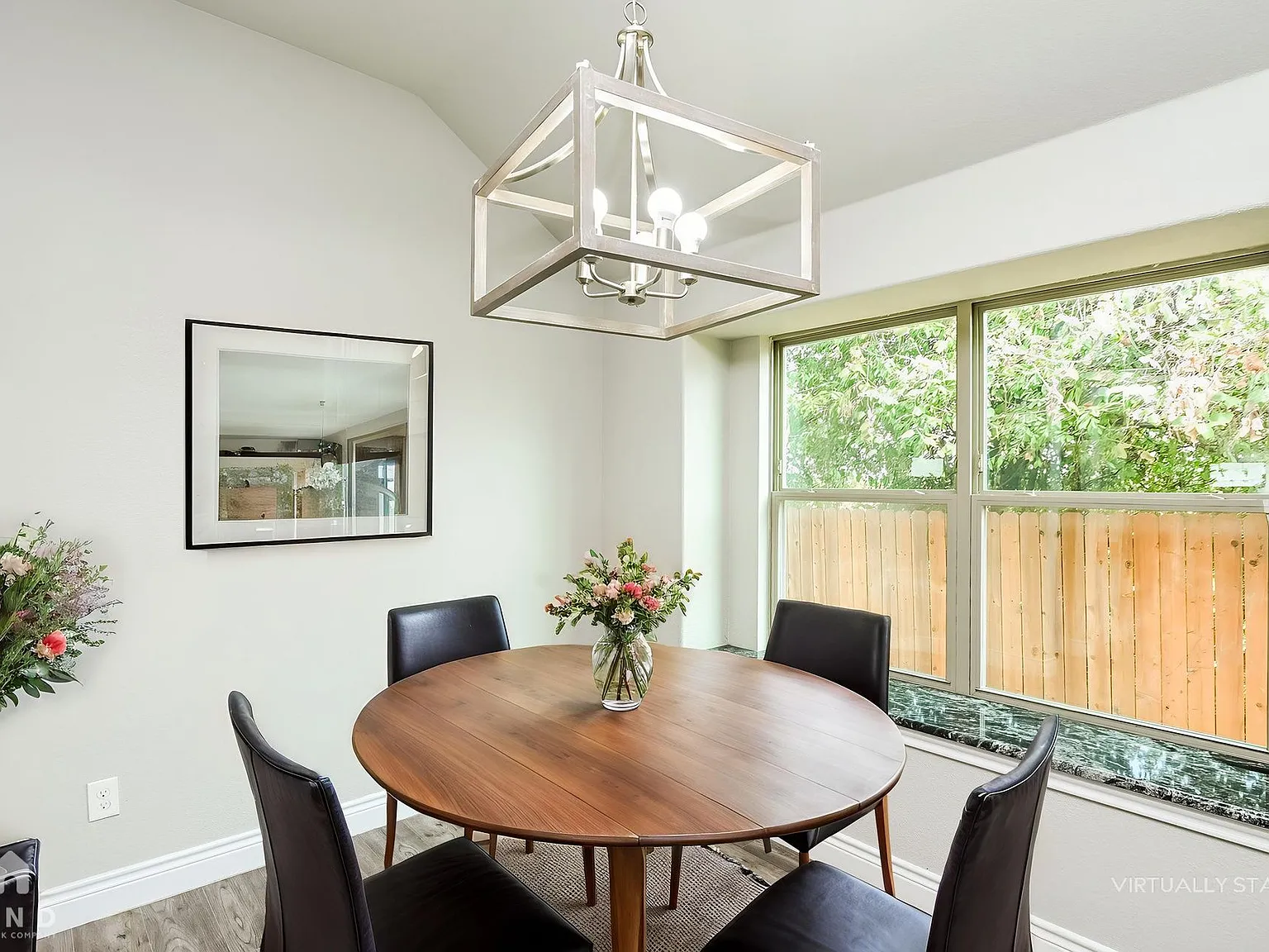 3 bed, 2.0 bath, 1504 sqft, $2,229 — Photo 3