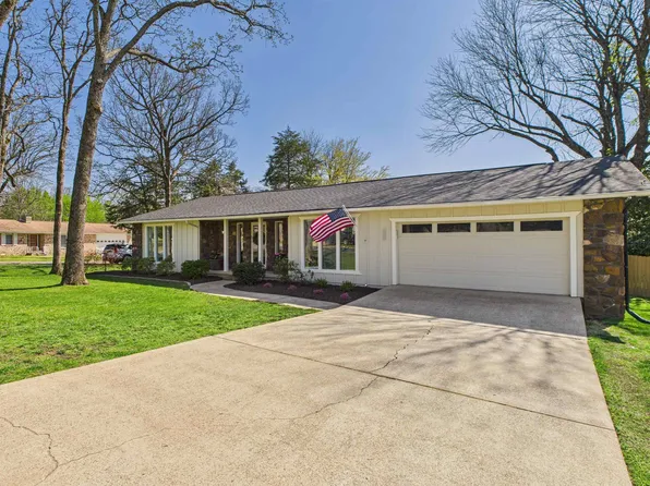 308 S Kingswood Dr, Mountain Home, AR 72653