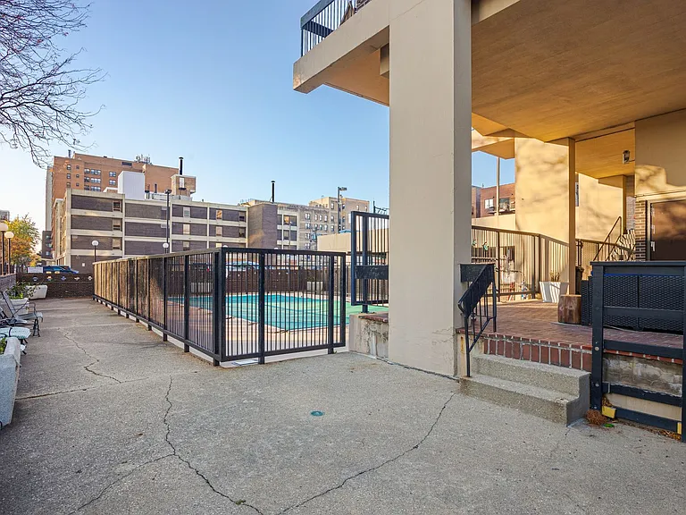 The Duplex Tower — Photo 108