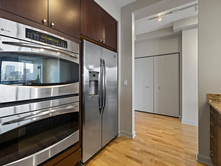 1211 S Prairie Ave #3205 — Photo 10