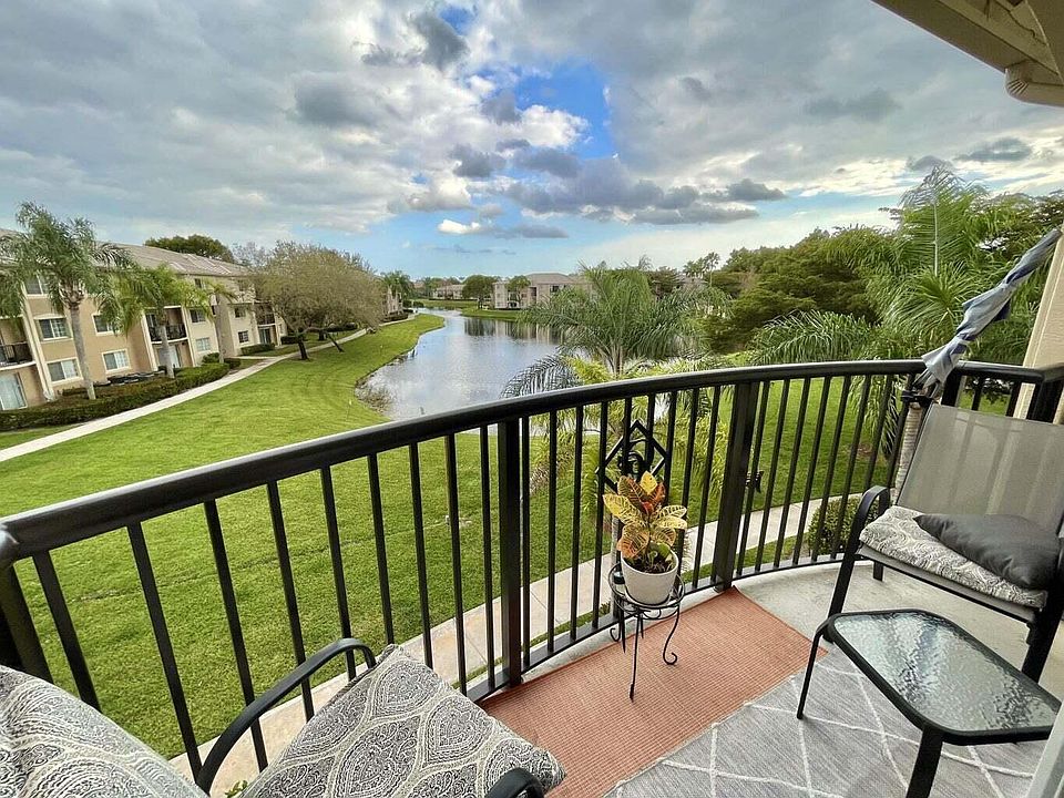 1st image of 300 Crestwood Ct N APT 309