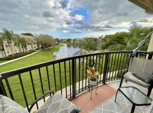 300 Crestwood Ct N APT 309, Royal Palm Beach, FL 33411