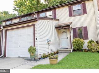 59 Farnwood Rd, Mount Laurel, NJ 08054