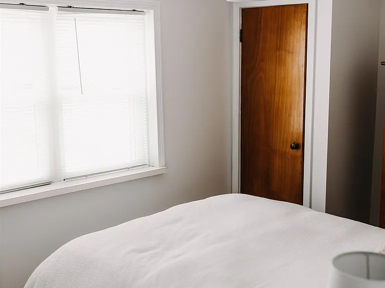 212 Bristol St — Photo 16