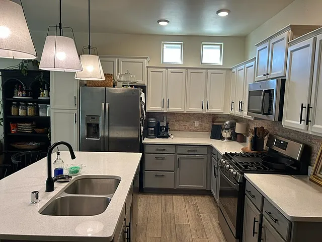 4602 Helia Ave — Photo 5