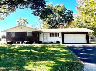 707 S Library St, Waterloo, IL 62298