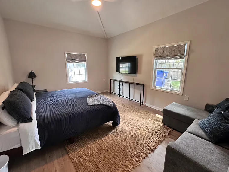 4643 Darlene St — Photo 13