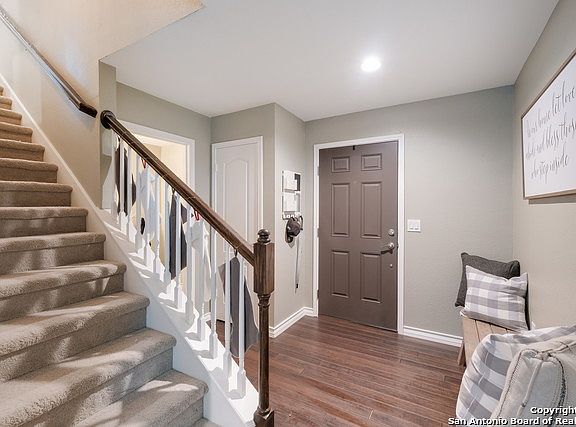 4th image of 7366 Azalea Sq