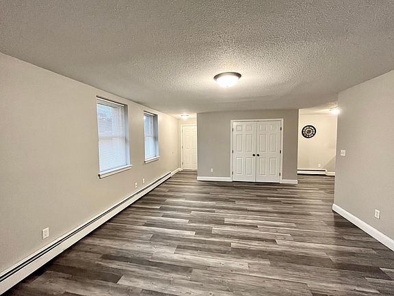 4th image of 10 Harlow St #G