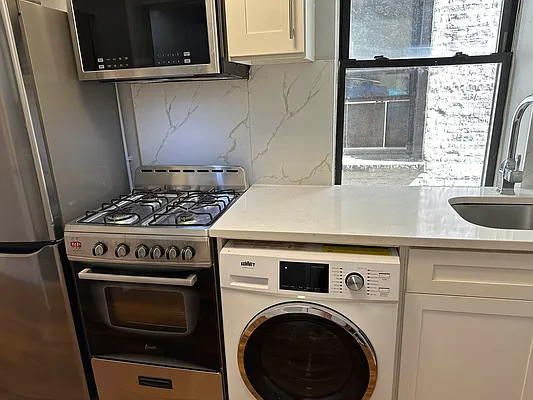 Rented by Premier One Realty LLC | media 1