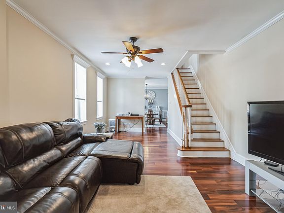 4th image of 2729 E Ontario St