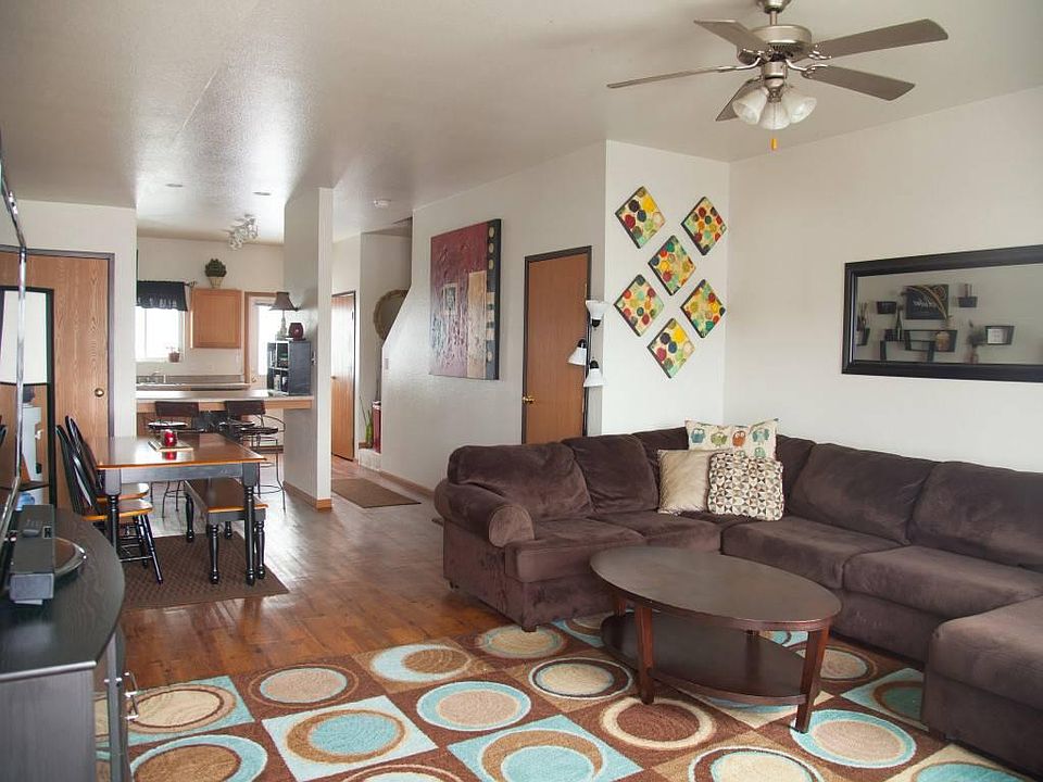 This unit does not have hardwood floors