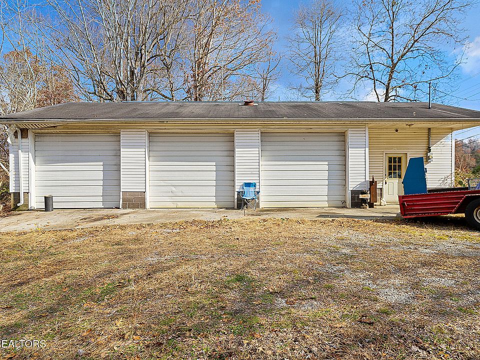 1st image of 2131 Sockless Rd
