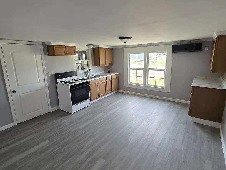 311 N Ingram Rd — Photo 3