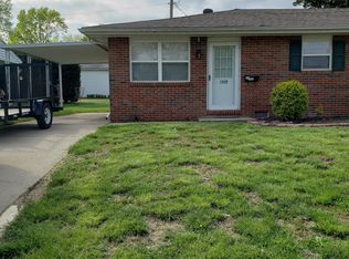 1509 La Salle St, Belleville, IL 62221