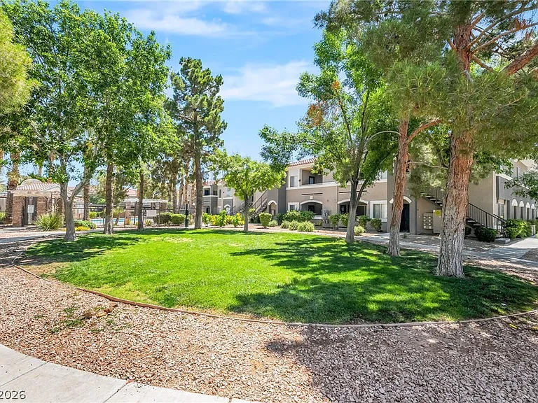 10245 S Maryland Pkwy #132 — Photo 30