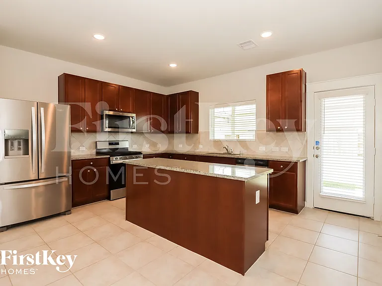 15418 Formaston Dr — Photo 5