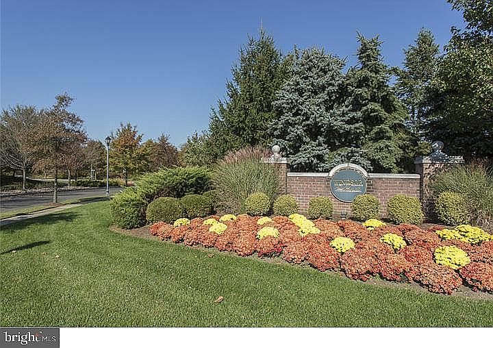 2nd image of 94 Warwick Rd #6203