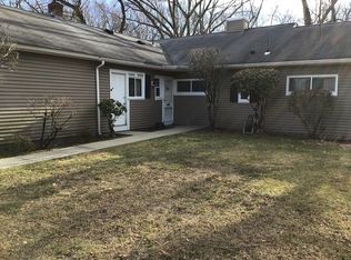 73 Horseshoe Dr, Chicopee, MA 01022