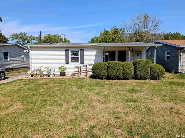 230 Barsi Blvd, Macomb, IL 61455