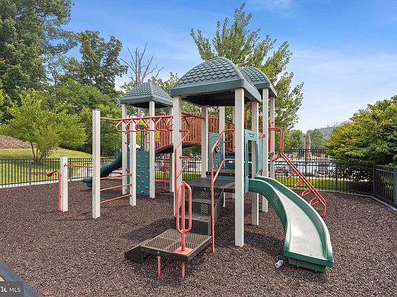 3rd image of 2708 Sheffield Hill Way #218