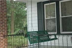2nd image of 304 Black St