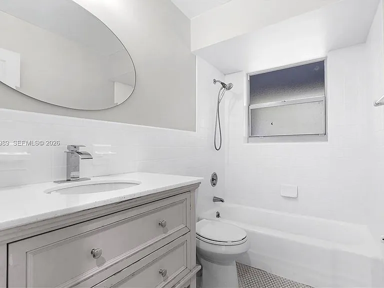 5840 SW 37th Ave — Photo 14