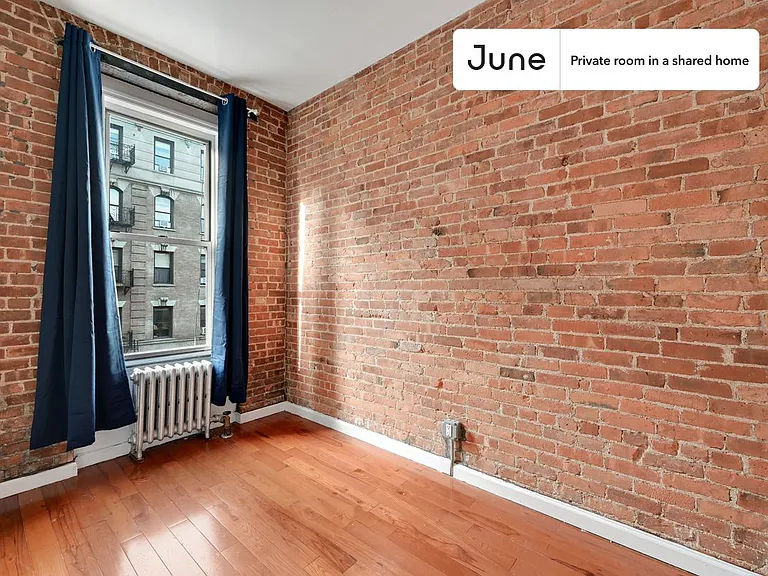 351 W 46th St #A — Photo 4
