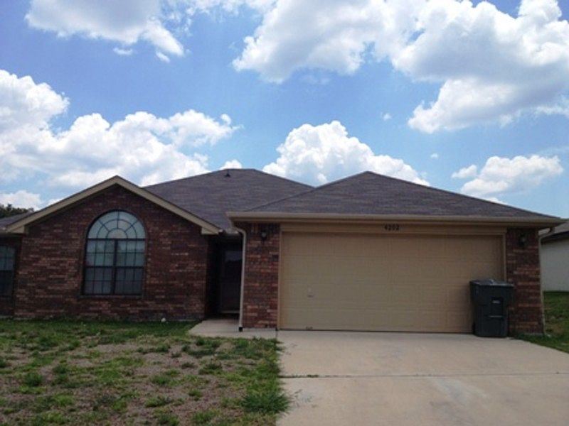 1st image of 4202 Whispering Oak Dr