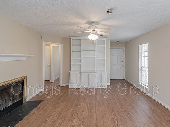 5th image of 3332 Horseshoe Cir