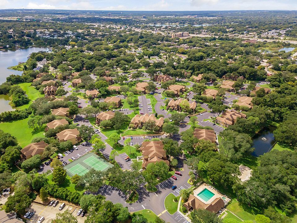 1st image of 380 Lakepointe Dr Unit 204