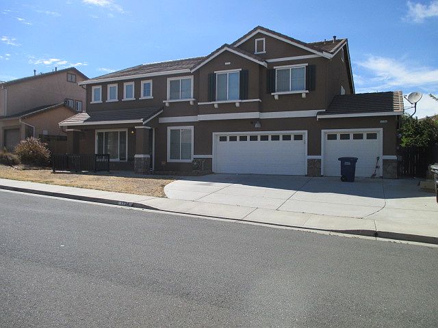 2nd image of 1734 Bridlewood Dr