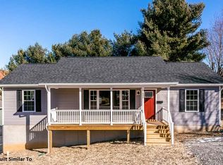 3 W C St, Elkton, VA 22827