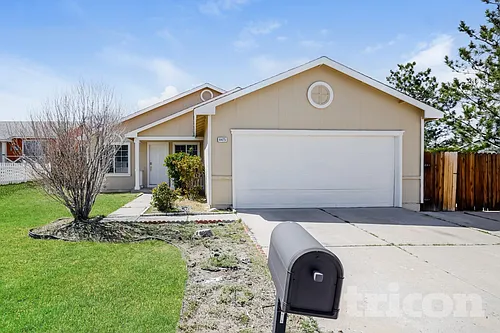 8475 Sopwith Blvd Photo 1