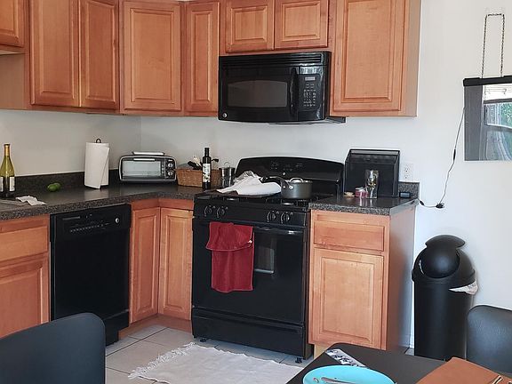 3rd image of 1908 N Kimball Ave #3