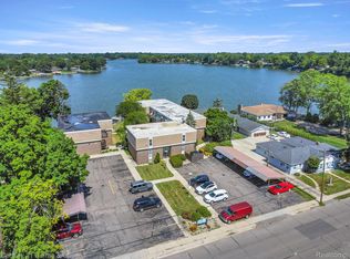 250 N Liberty St APT 104, Belleville, MI 48111