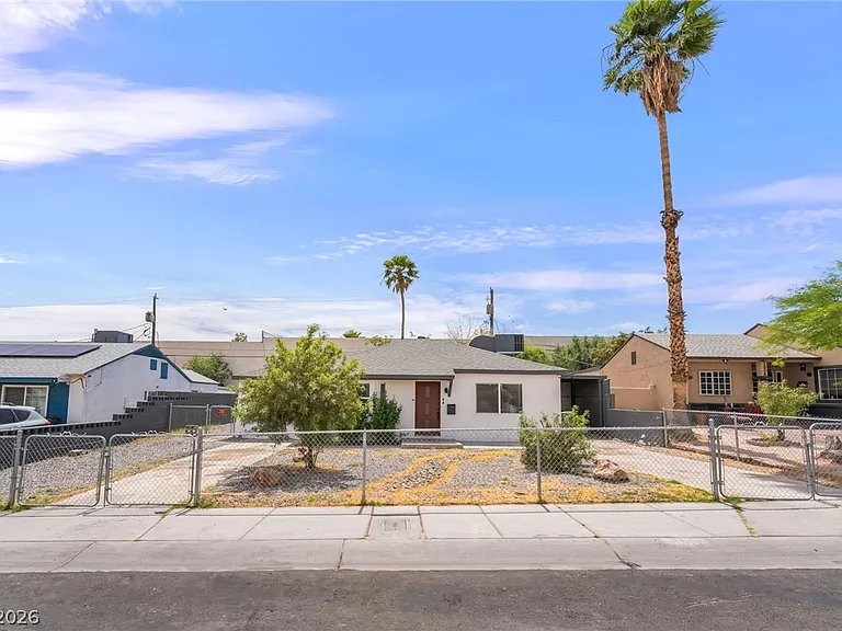 1610 E Ogden Ave — Photo 1