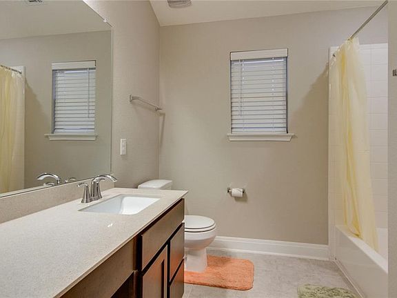 4th image of 1557 Sonny Dr