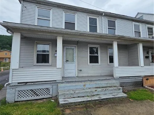 403 W Catawissa St, Nesquehoning, PA 18240