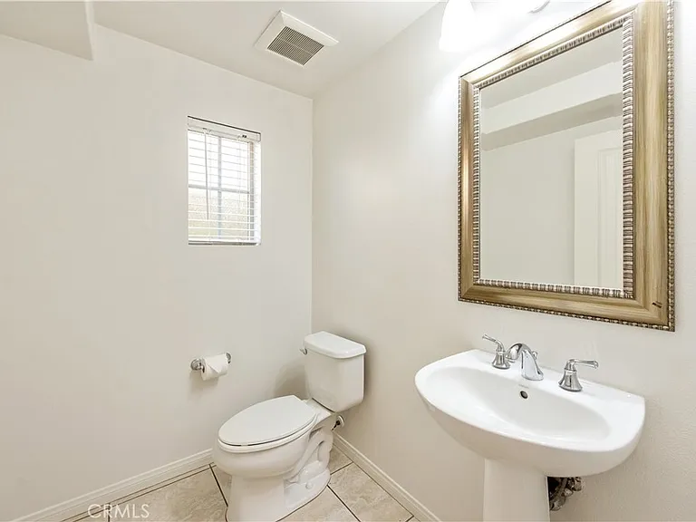 14 Sedgewick — Photo 3