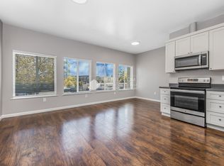 818 27th St #A, Oakland, CA 94607