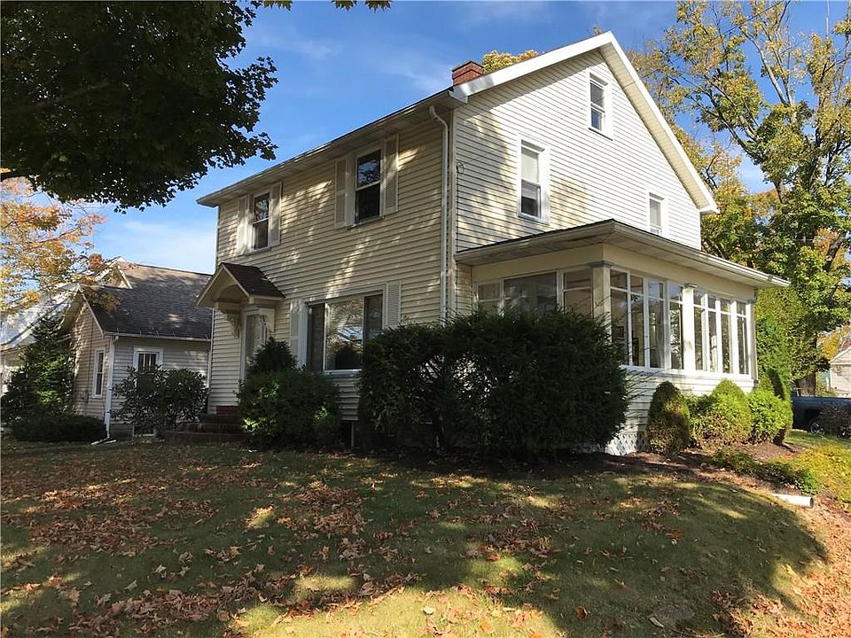 1st image of 719 Pine St