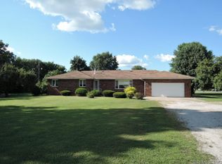 403 Henry St, Gillespie, IL 62033