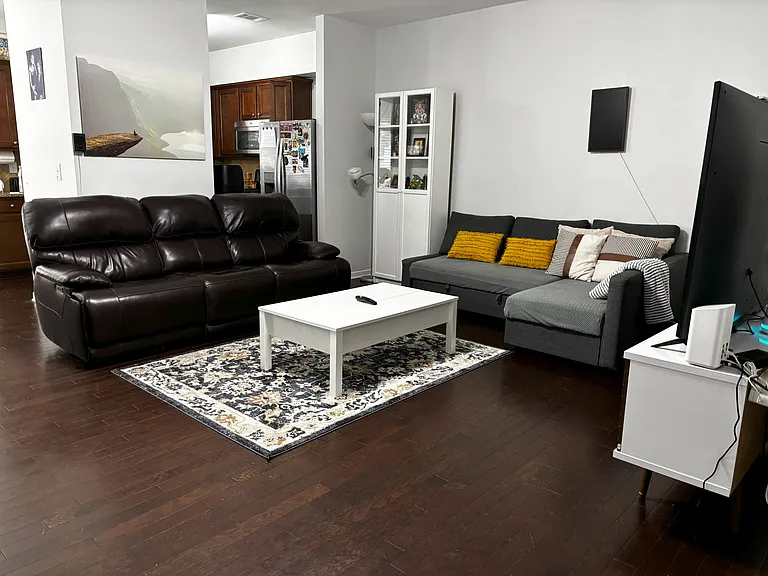 5600 Moresby Ct — Photo 5