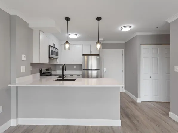 148 Breakwater Drive #619, South Portland, ME 04106