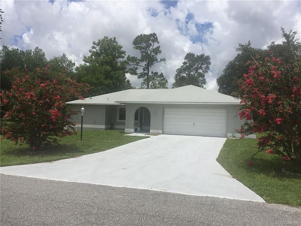 1st image of 3120 N Tamarisk Ave