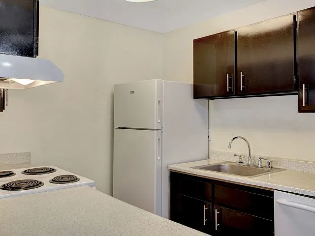 Paradise Square | Apartments For Rent in Las Vegas