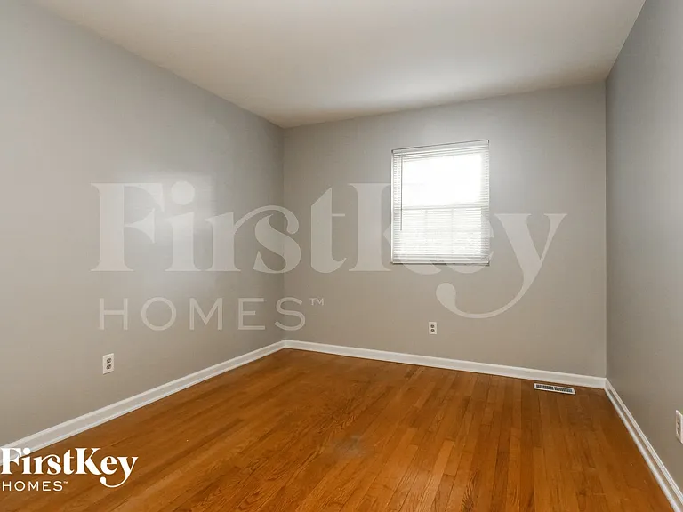 8341 Rodney Dr — Photo 12