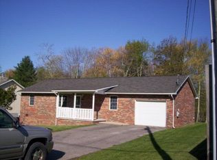 142 Joe Cooper Farm Rd, White Oak, WV 25989