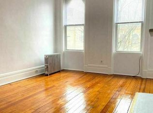226 Kingsland Ave #3A, Brooklyn, NY 11222